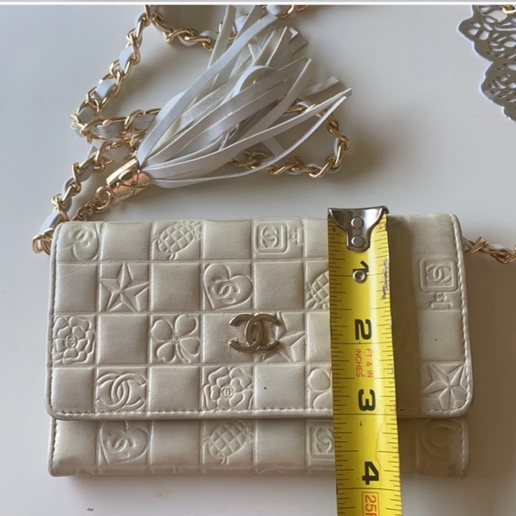 Chanel Precious Symbol - Picture 11 of 11